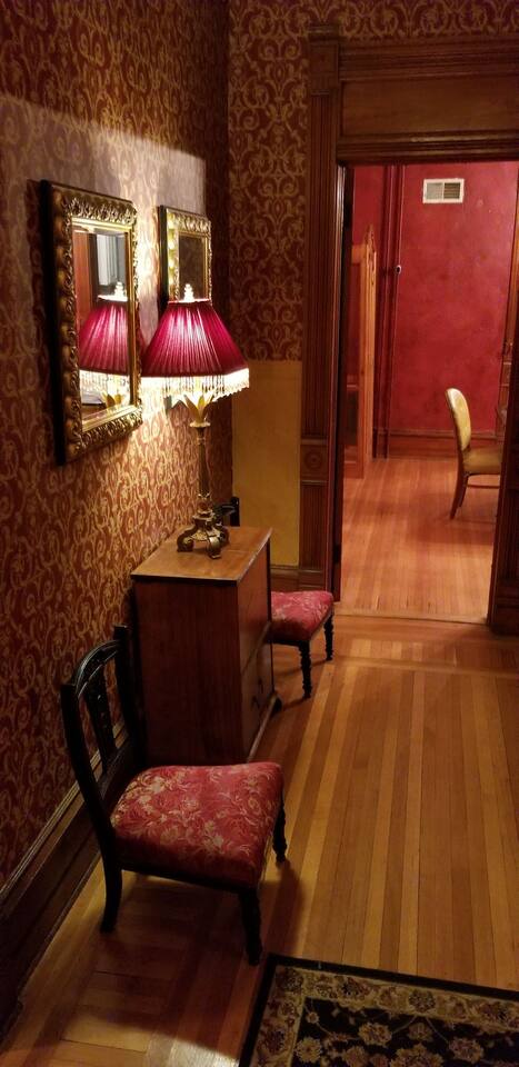 historic-victorian-inn-white-suite-(kp117white)/