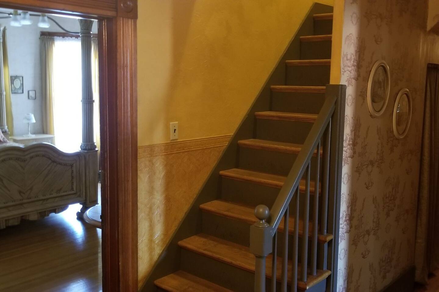 historic-victorian-inn-white-suite-(kp117white)/