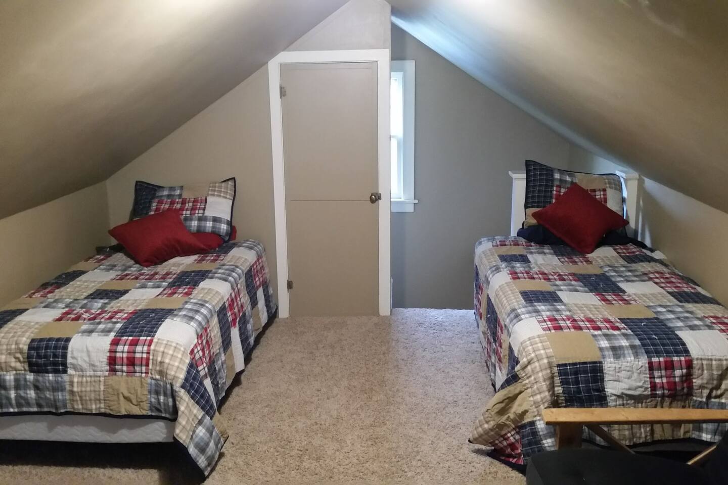 historic-twin-tudors-inn-kp1400-all-rooms-(kp1400all)/