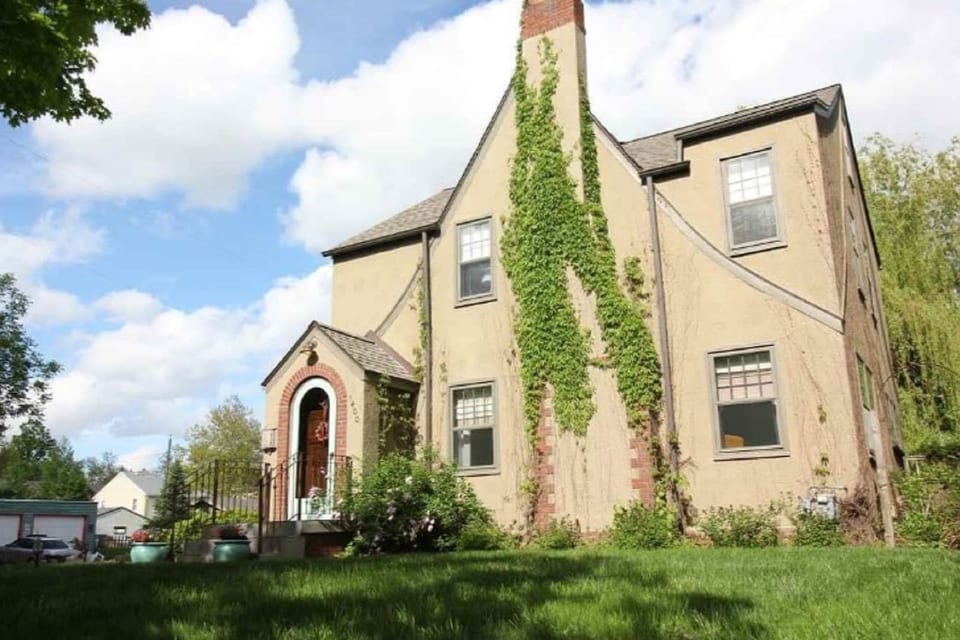 KP1400 - Front Yard