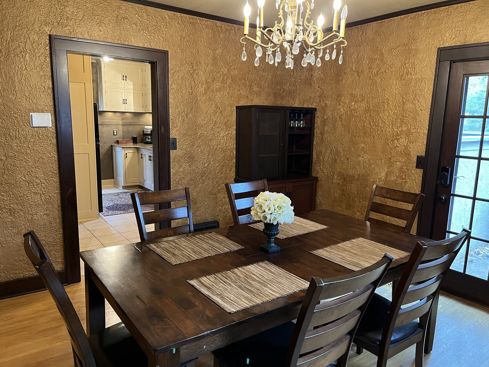 historic-twin-tudors-inn-northwest-room-(kp1400nw)/