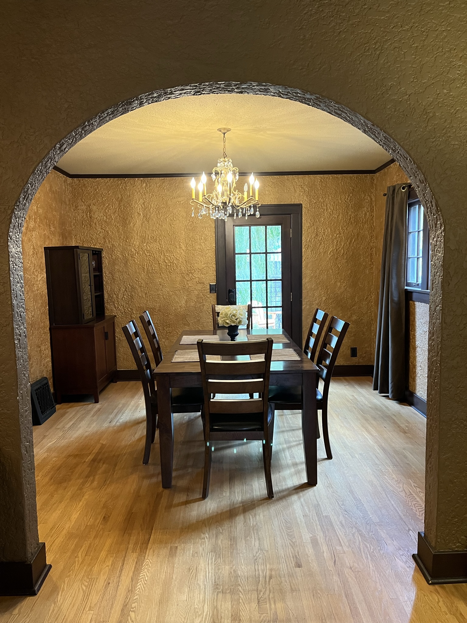 historic-twin-tudors-inn-northwest-room-(kp1400nw)/