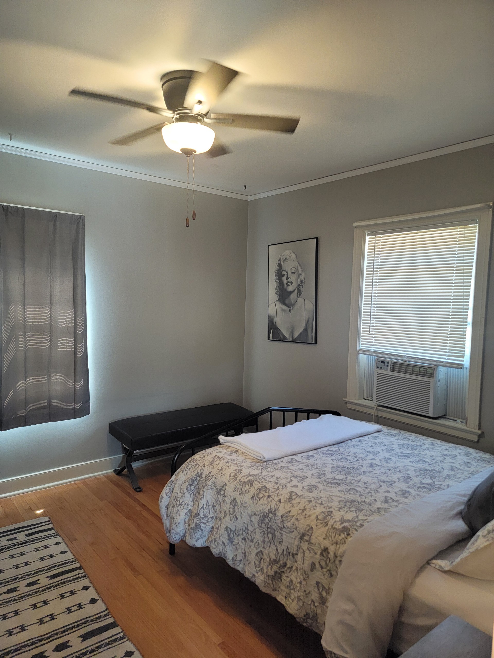 historic-mckennan-park-apts-near-downtown-and-hospitals-kp220apt3/