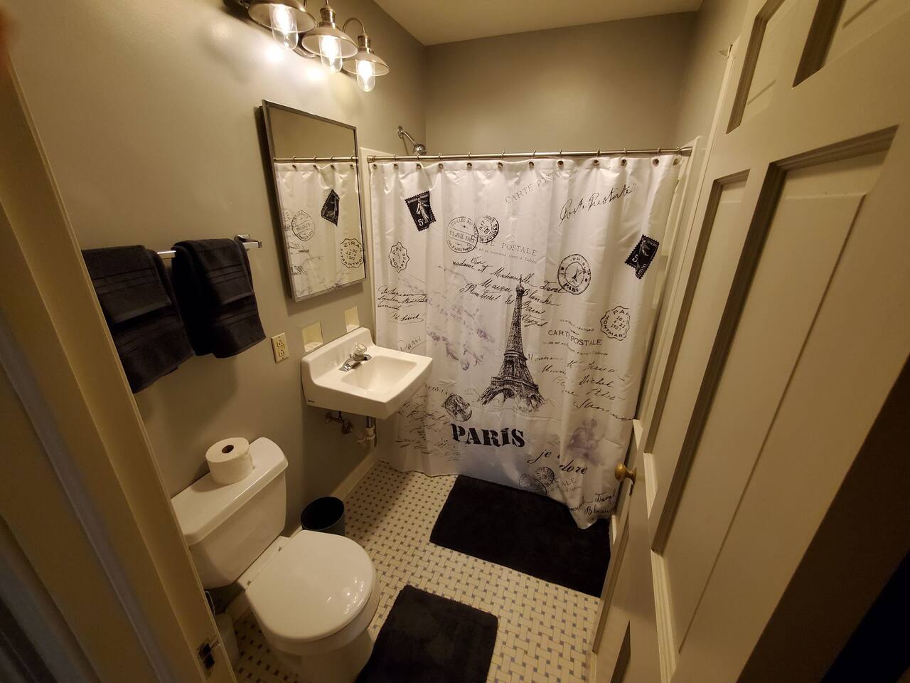 historic-mckennan-park-apts-near-downtown-and-hospitals-kp220apt3/