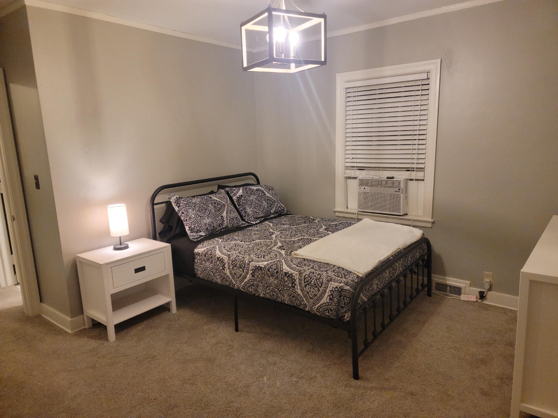 historic-mckennan-park-apt-near-downtown-and-hospitals-kp220apt4/