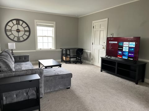 Historic McKennan Park Apt near Downtown & Hospitals  KP220APT4