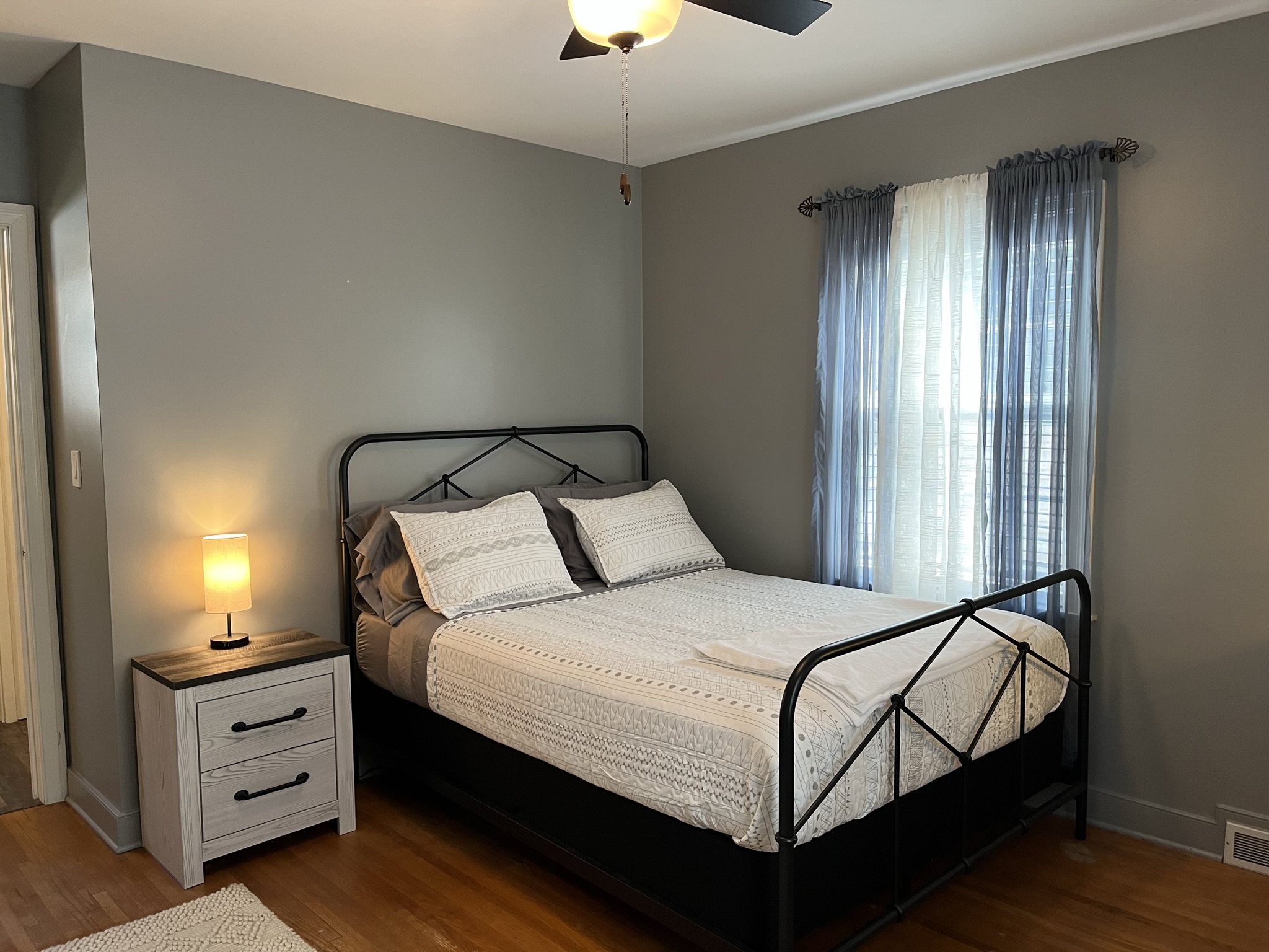 historic-mckennan-park-apt-near-downtown-and-hospitals-kp220apt2/