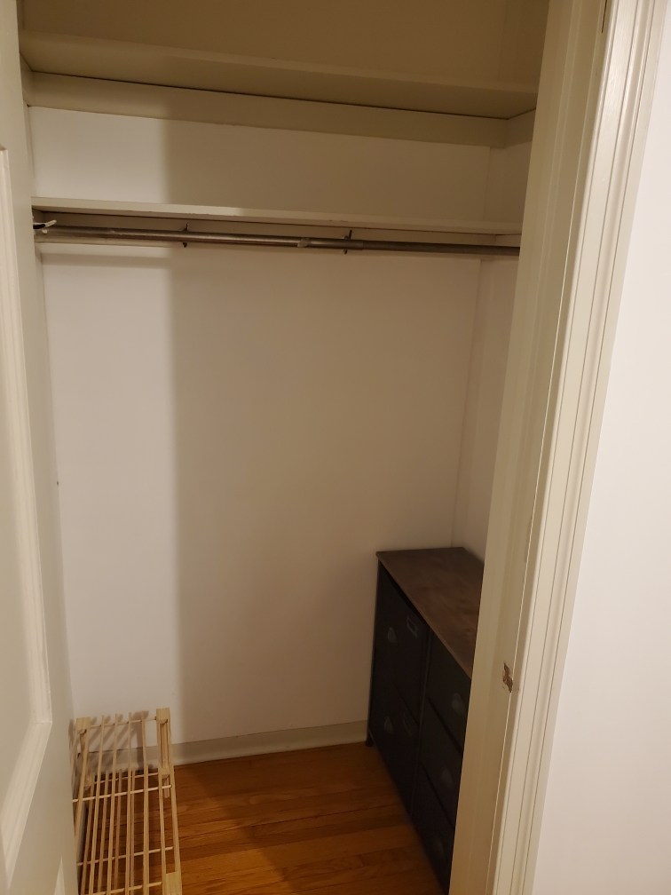 historic-mckennan-park-apt-near-downtown-and-hospitals-kp220apt5/