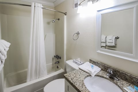 Relaxed OBX Beachfront Condo