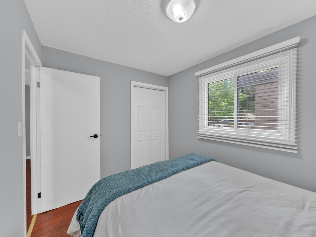 little-river-hideout-in-riverside/