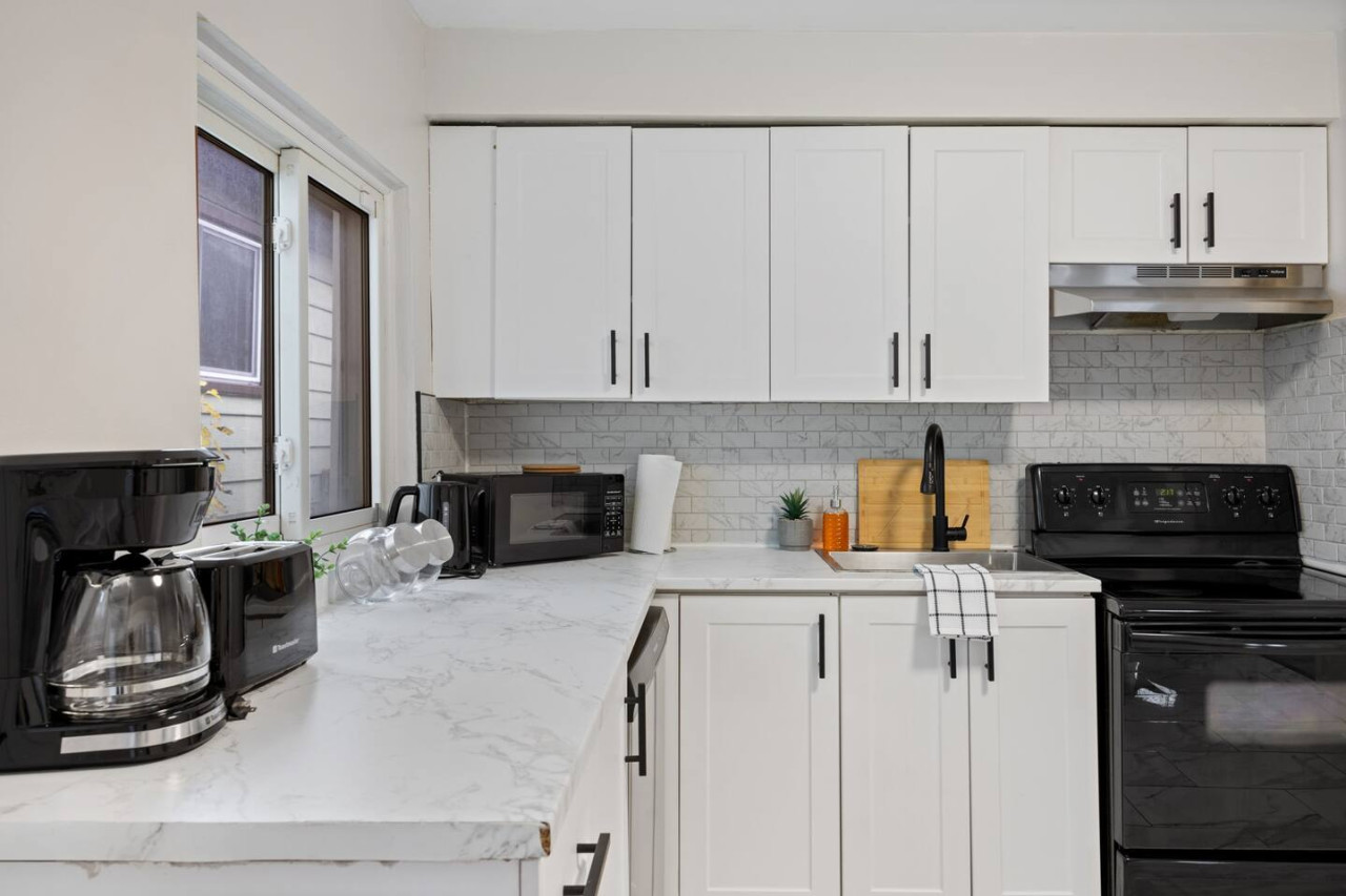 the-serene-walkerville-stay/