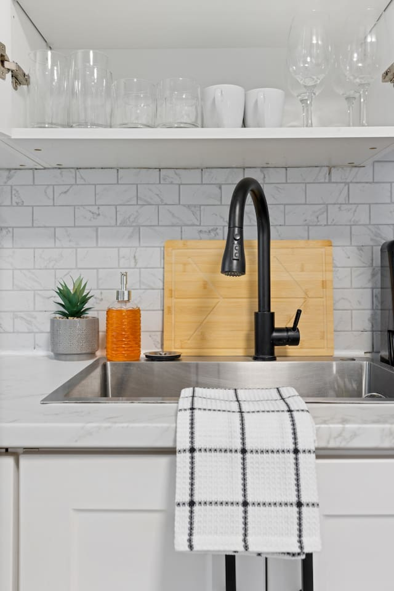 the-serene-walkerville-stay/