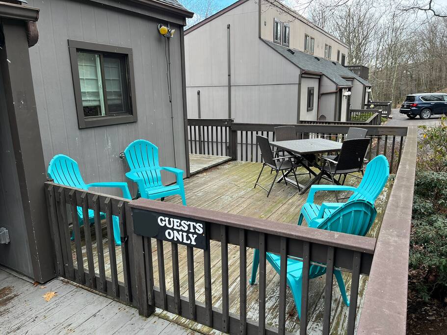 camelback-mountain:-2-adjacent-units-sleeps-16!/