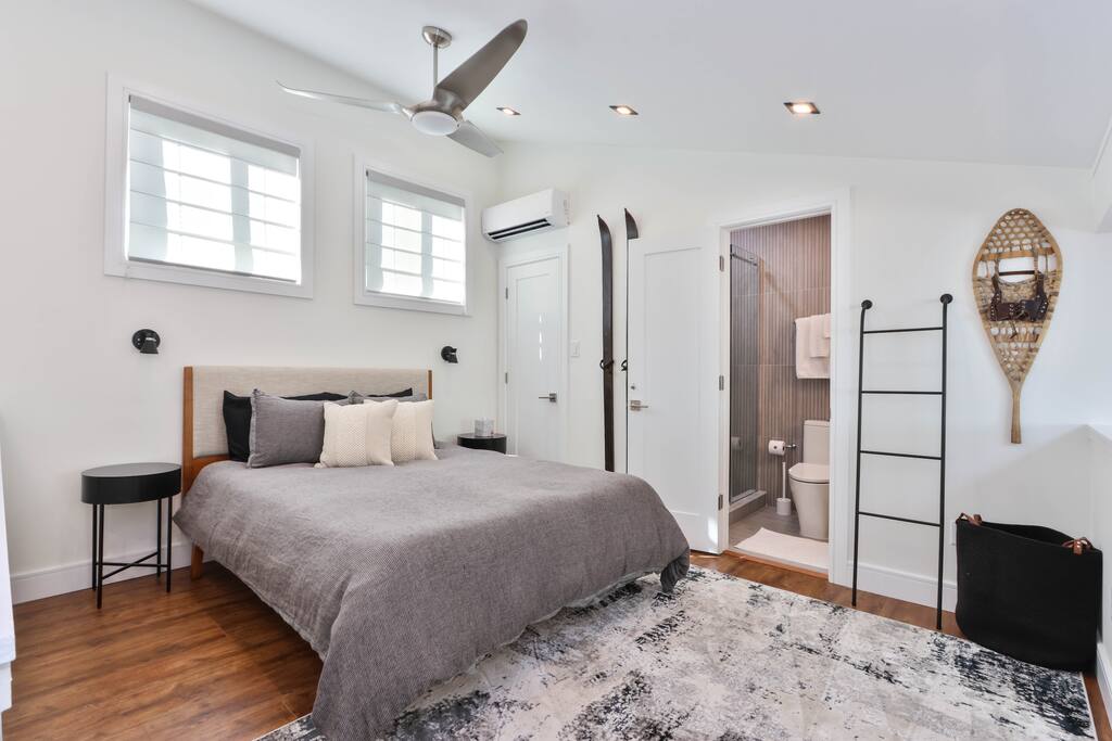 camelback-mountain:-2-adjacent-units-sleeps-16!/