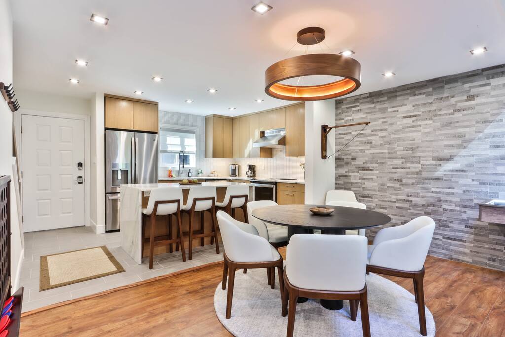 camelback-mountain:-2-adjacent-units-sleeps-16!/