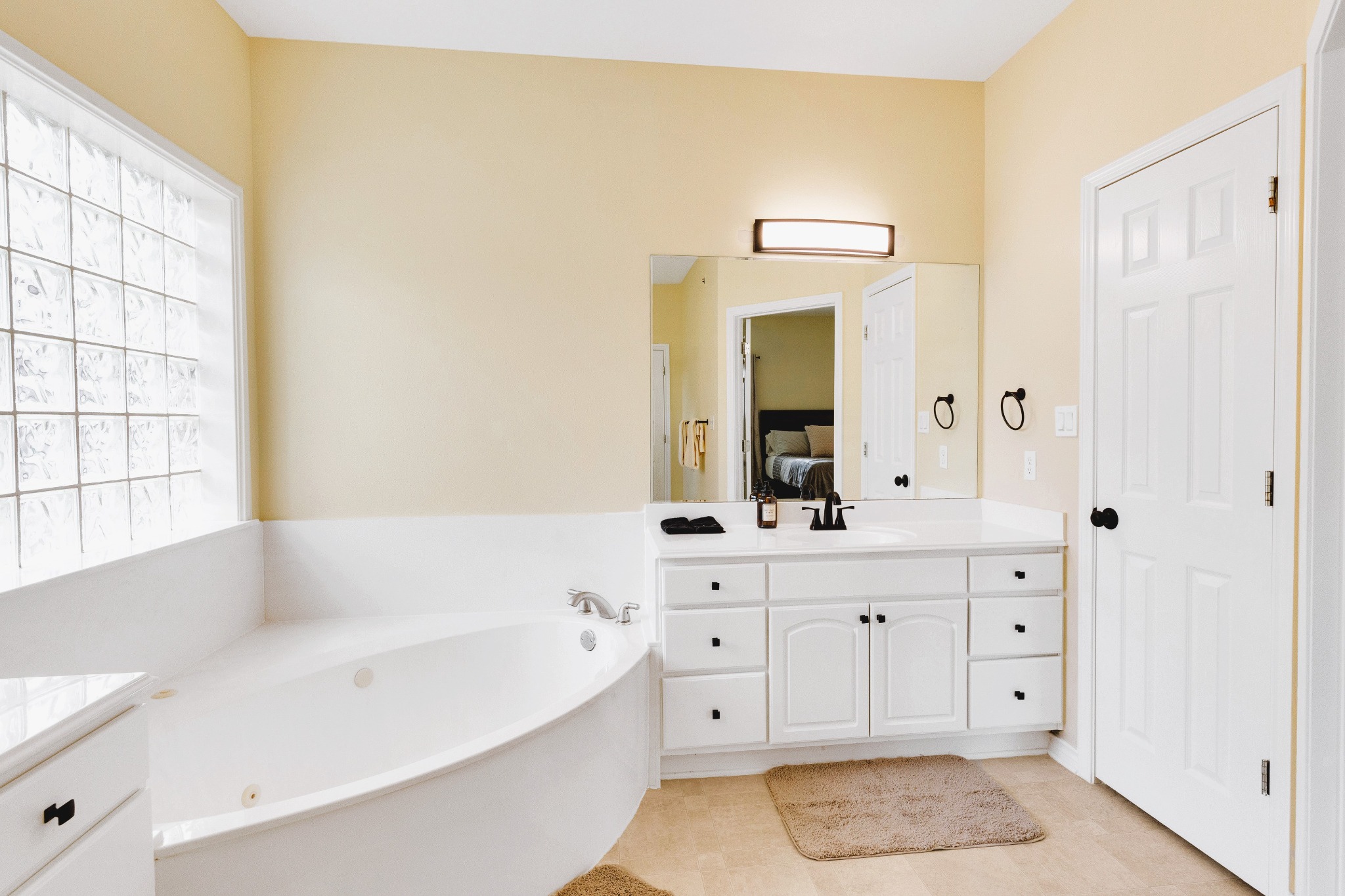 Luxury Home with Gourmet Kitchen