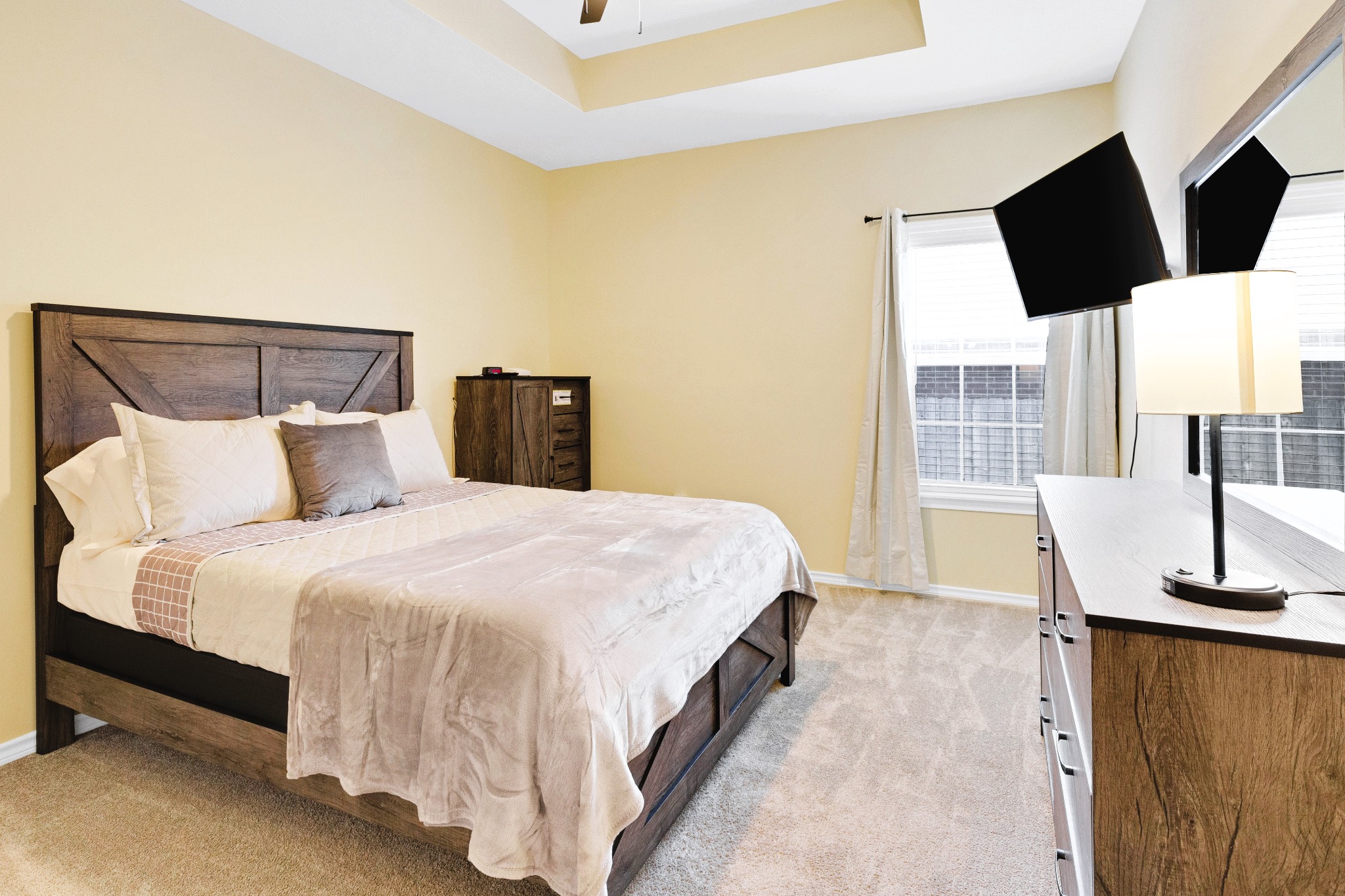 Luxury Home with Gourmet Kitchen - College Station