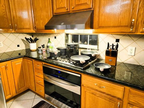 Fully Stocked Kitchen