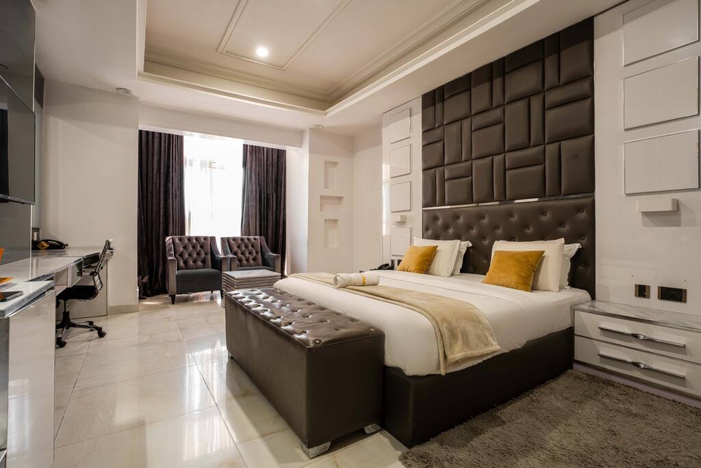 Stylish Room with Pool and Wi-Fi in Lekki, Lagos