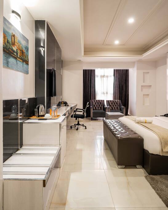 Stylish Room with Pool and Wi-Fi in Lekki, Lagos