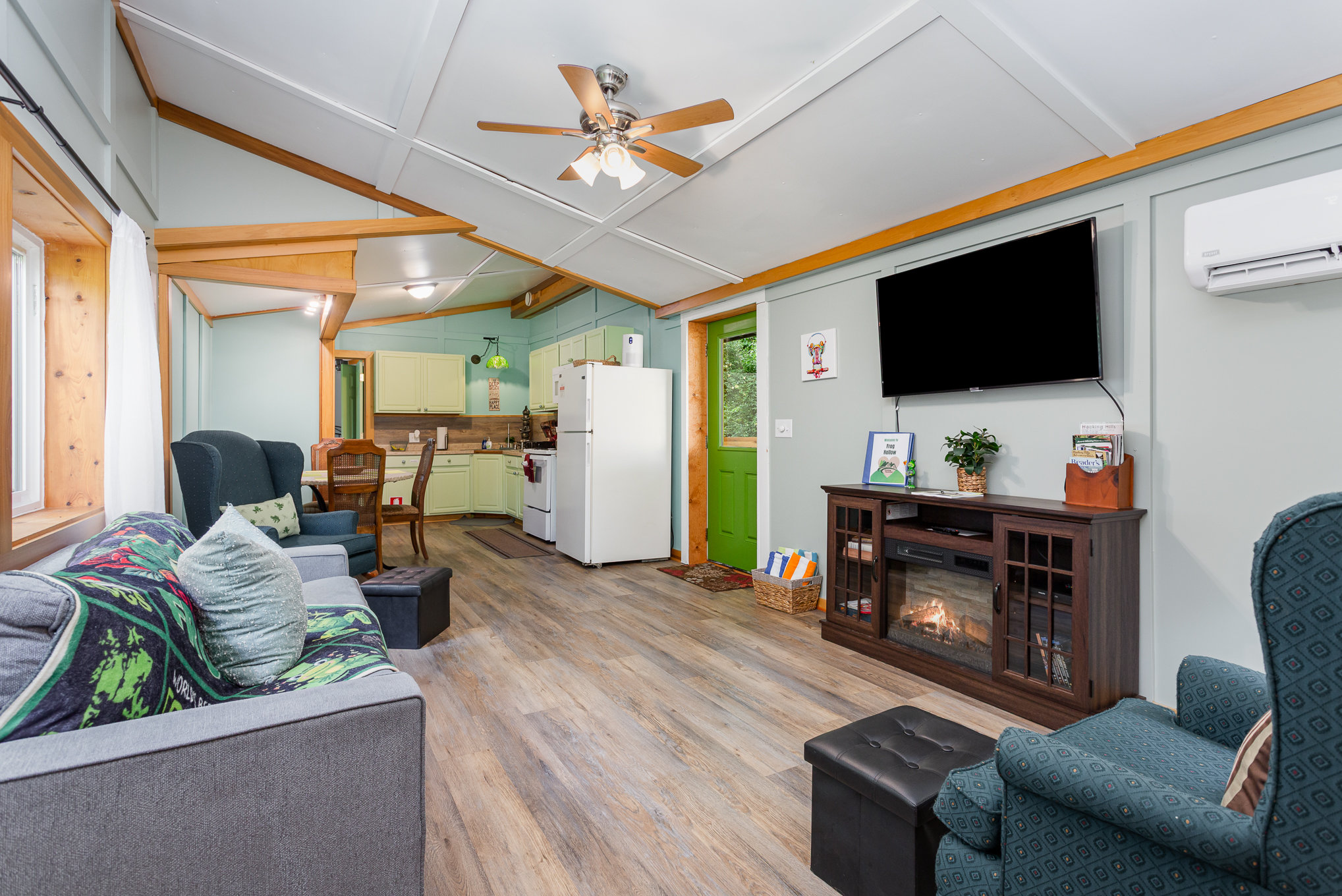 frog-hollow-at-hocking-vacations/