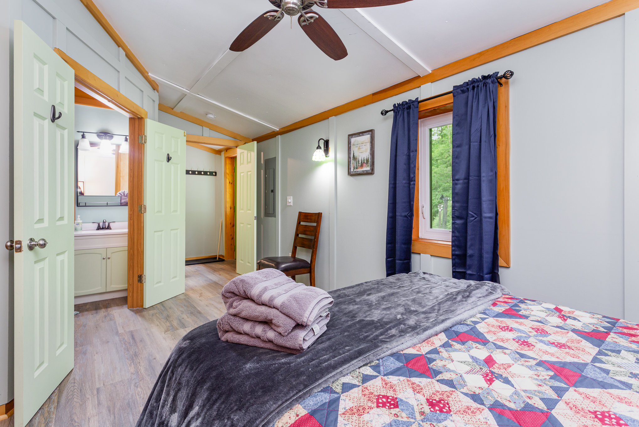 frog-hollow-at-hocking-vacations/