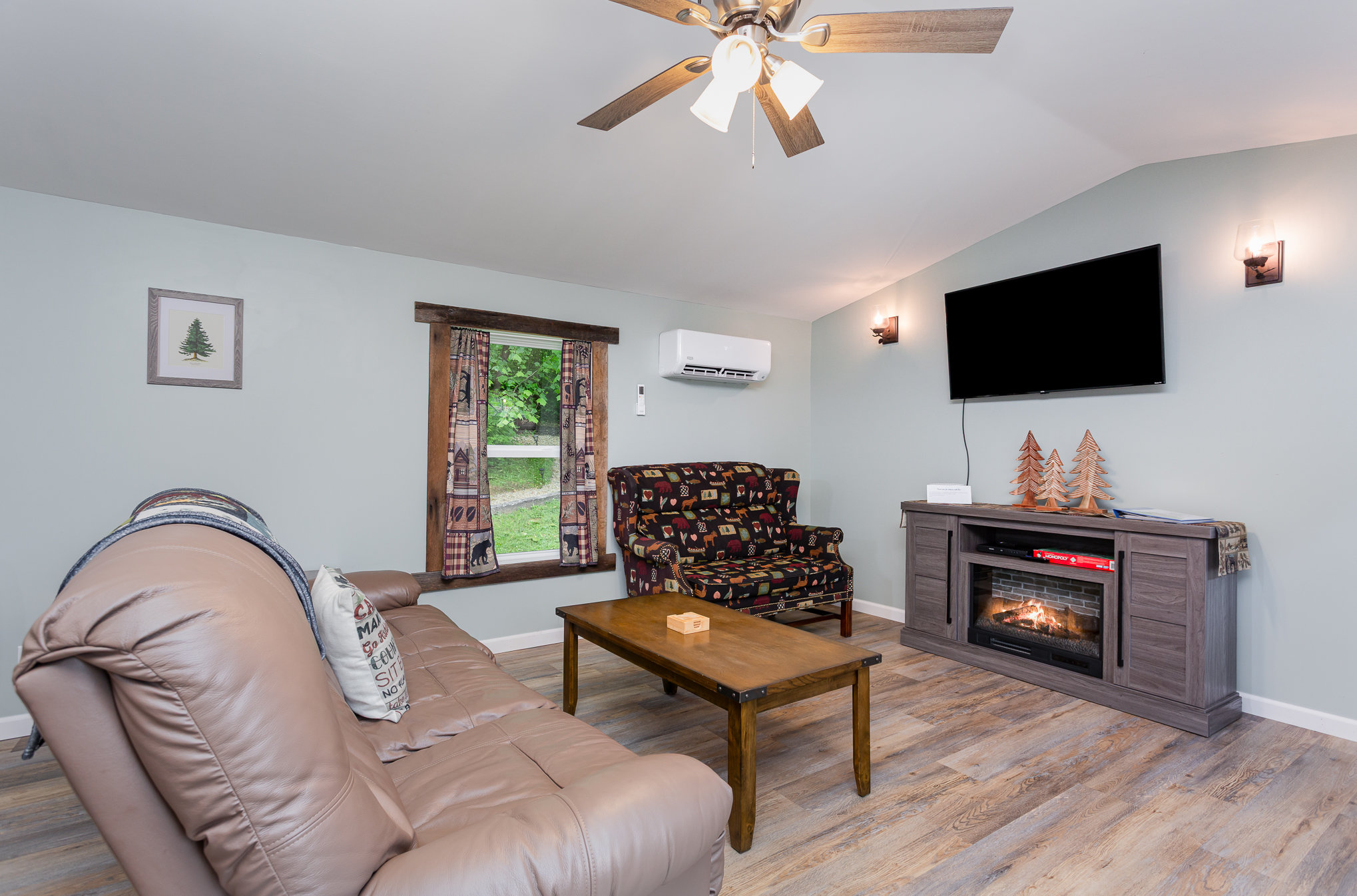 grey-pines-at-hocking-vacations/