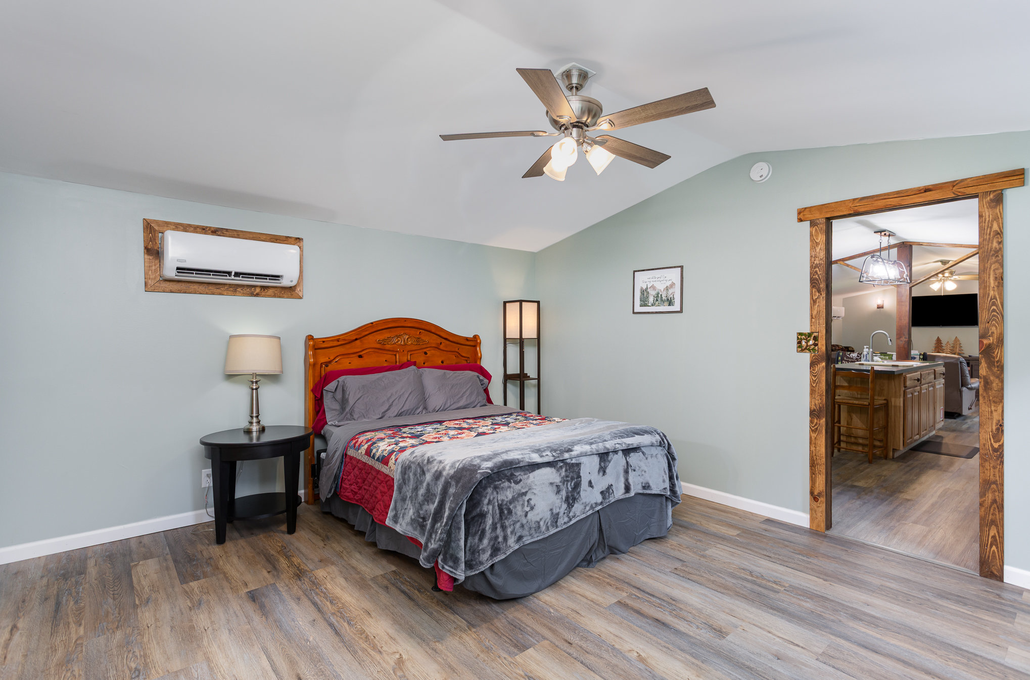 grey-pines-at-hocking-vacations/