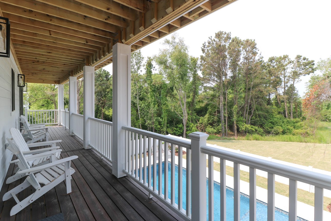 Lower deck