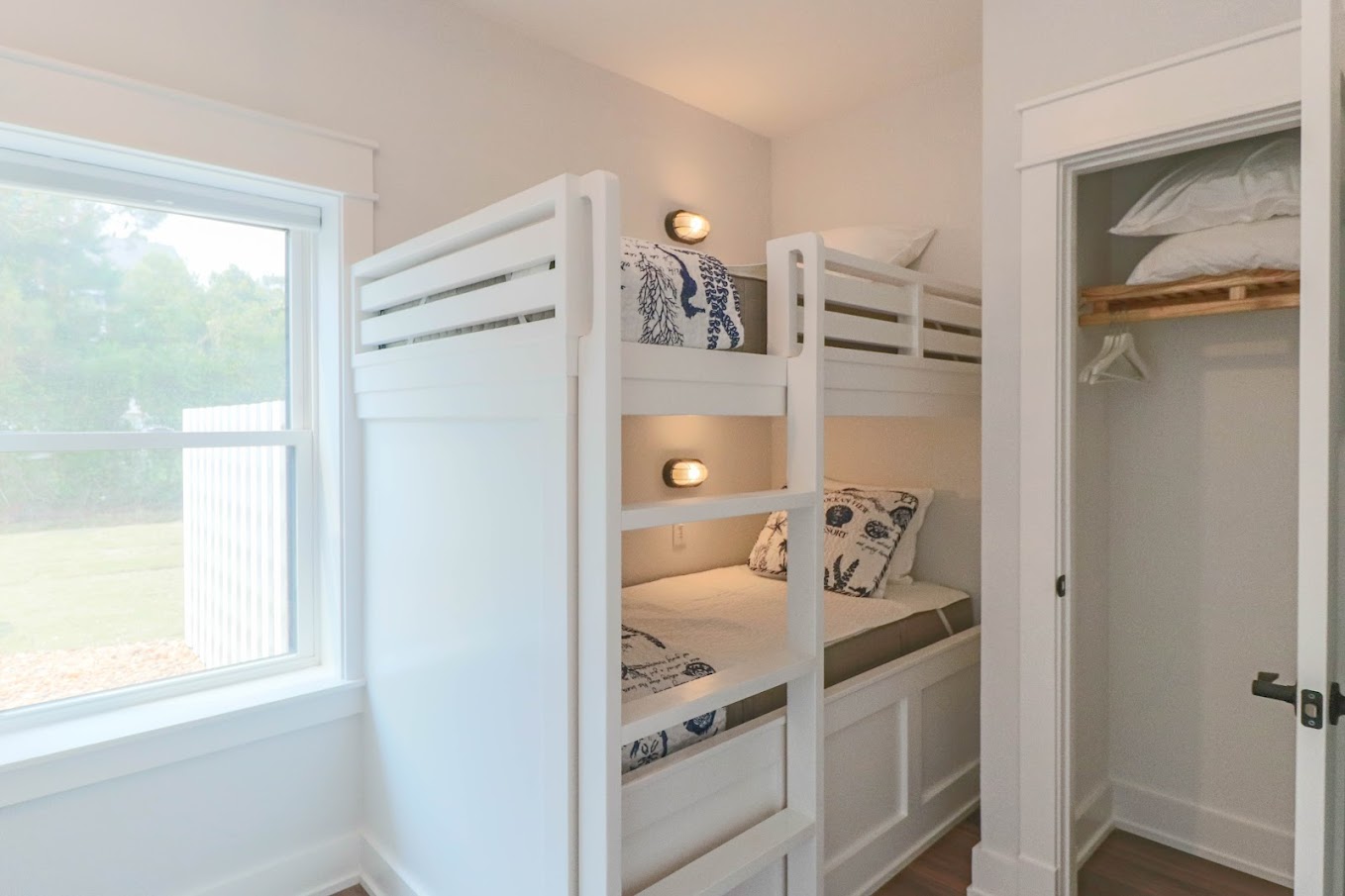 Bunk bed