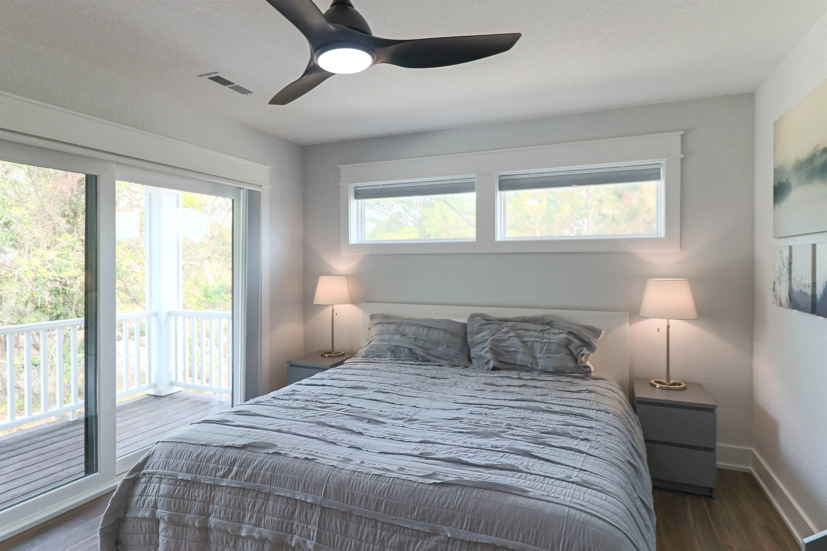 King bedroom with direct deck access