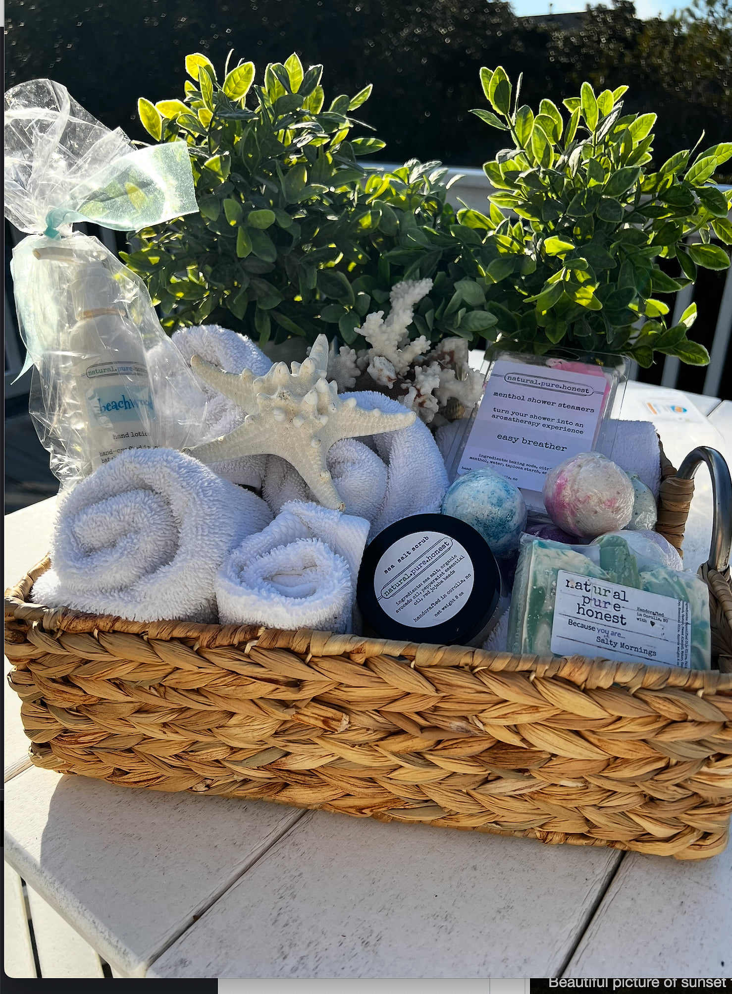 Each guest gets a bath pack made by a local Corolla resident, includes Bath Bombs, Menthol, Lotion, and a bar of soap. All of this is made from natural ingredients Sounds Delightful