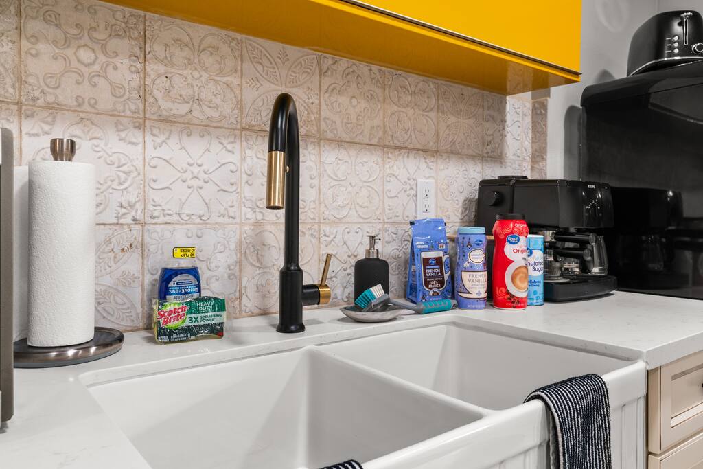 We provide cleaning amenities so you can wash your dishes and creamer/sugar for your coffee! 