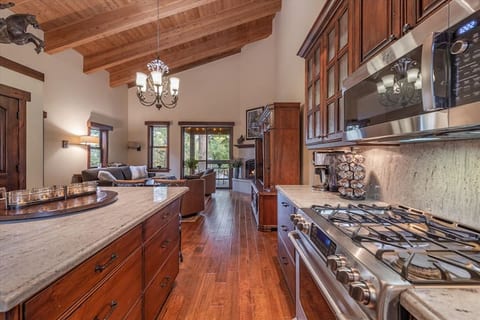 Luxury 3 BDR Northstar Condo