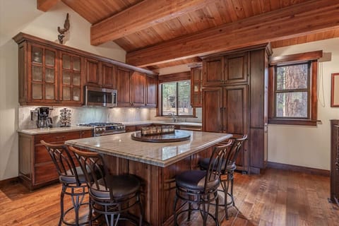 Luxury 3 BDR Northstar Condo