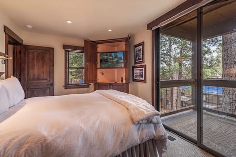 Luxury 3 BDR Northstar Condo