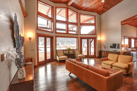 Epic Nemo Lodge - Large Group Escape - BlackHills image 5