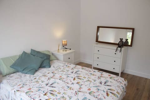 Beautiful and Bright apartment near the beach