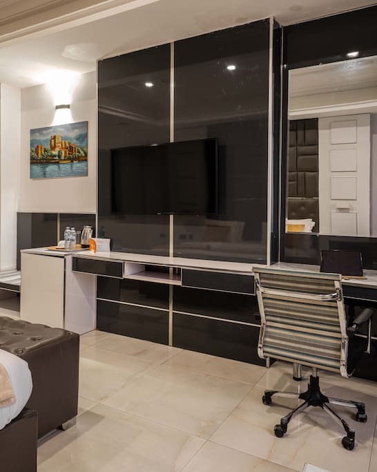 Affordable Room in Lekki, Lagos with Pool and WiFi