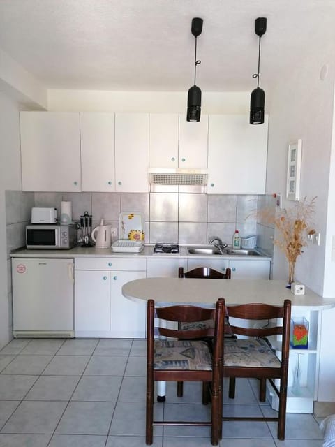 Apartments Family - Unit 376353-13