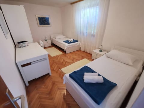 Apartment Vesna - Unit 376370-13