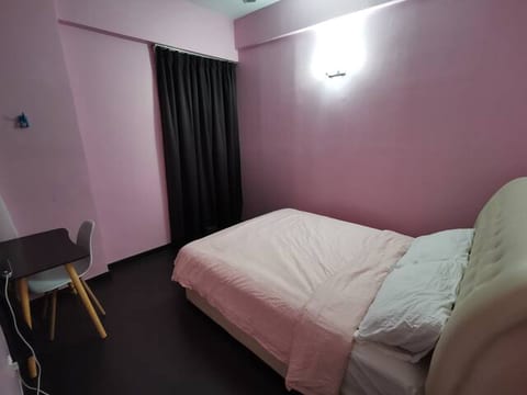Simple style Room 2 (Pink) with balcony