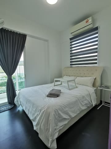 Simple style Room 3 (White) with balcony