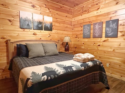 Lower Level Master Bedroom with En-suite Bathroom