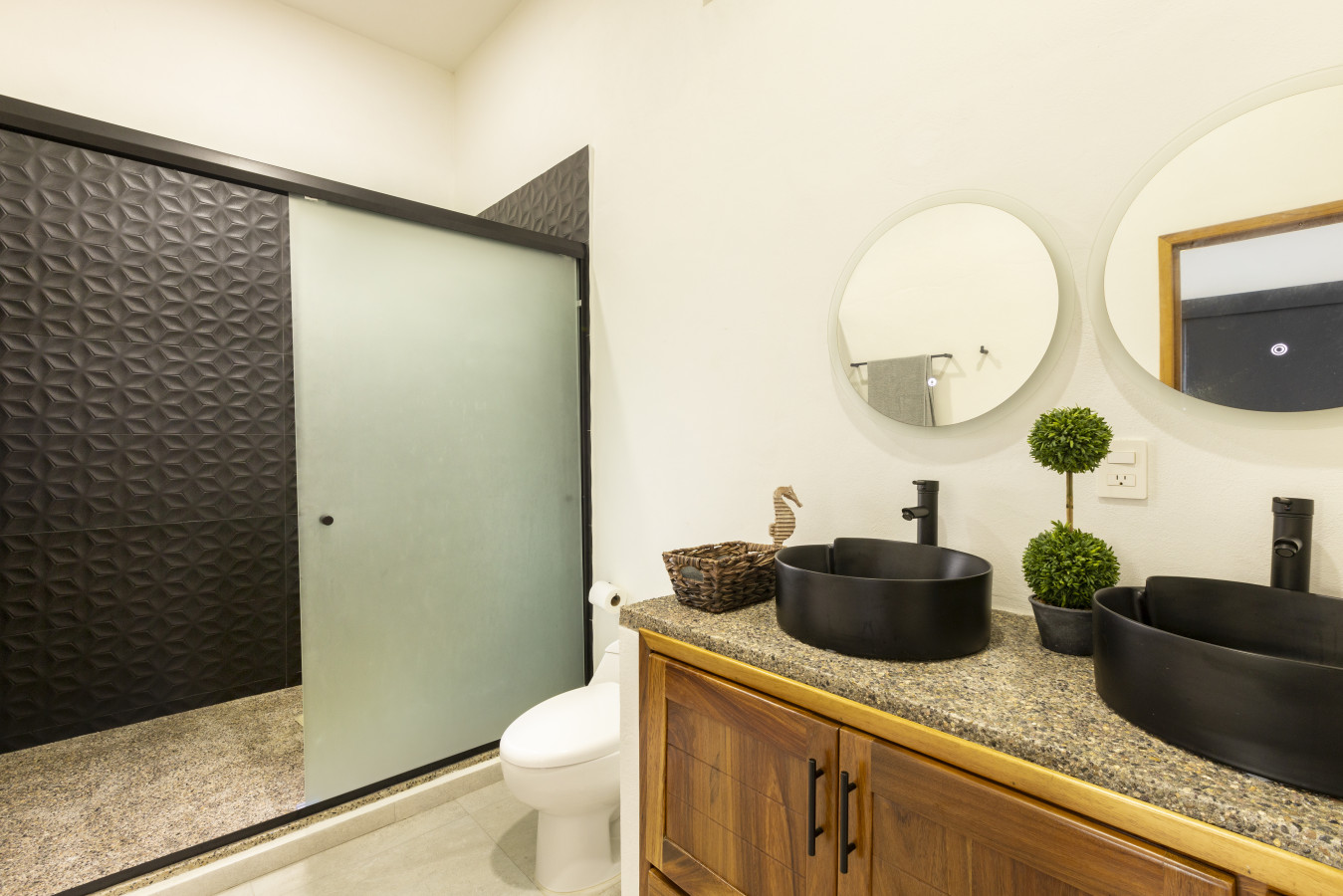 dreamy-sayulita-escape-3br-penthouse-w-private-pool-and-rooftop-lounge/