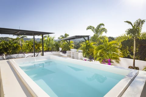 Private pool