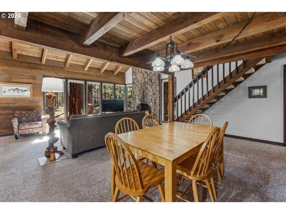 Partridge Foot - 3BR, private hot tub, EV charger