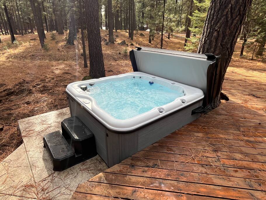 Partridge Foot - 3BR, private hot tub, EV charger