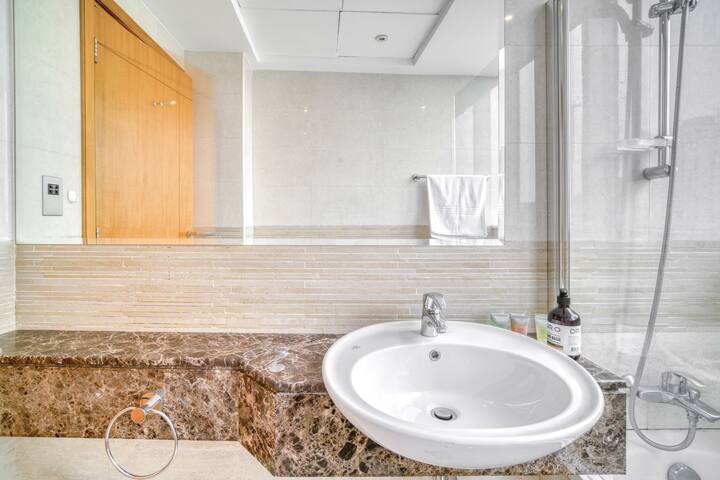 Spacious 3 Bedroom Apartment Dubai Marina - JBR - Tecom - Dubai - United Arab Emirates