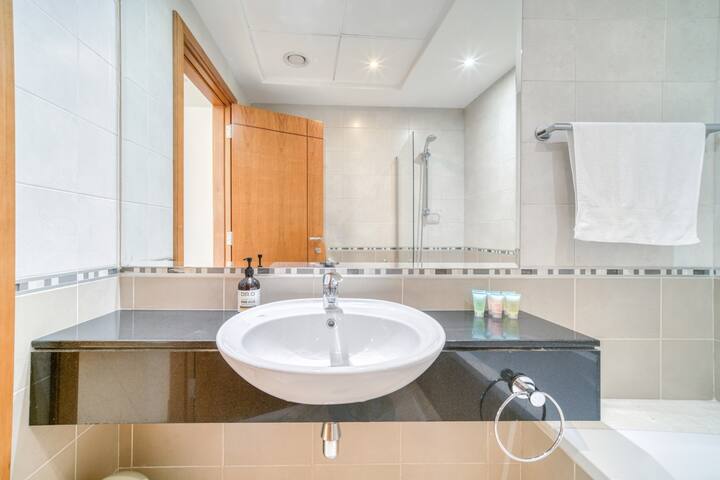 Spacious 3 Bedroom Apartment Dubai Marina - JBR - Tecom - Dubai - United Arab Emirates